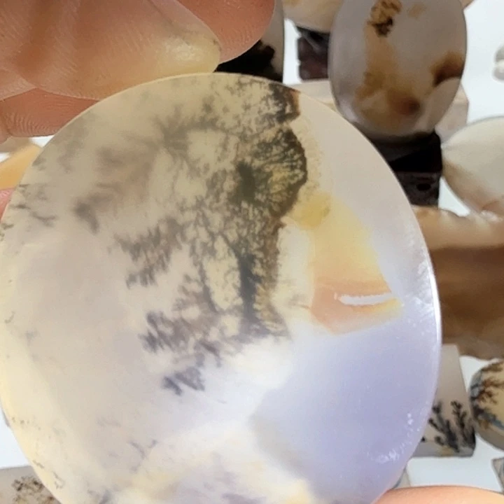 玛瑙/玉髓未镶嵌珠宝半成品
