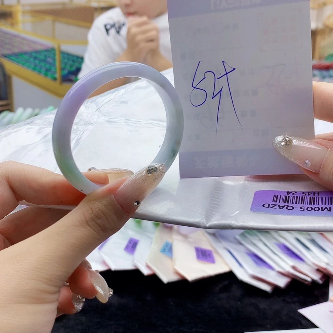 翡翠手镯未镶嵌00……