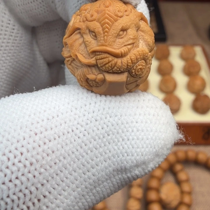 猴头核桃吊坠7*狮驼岭