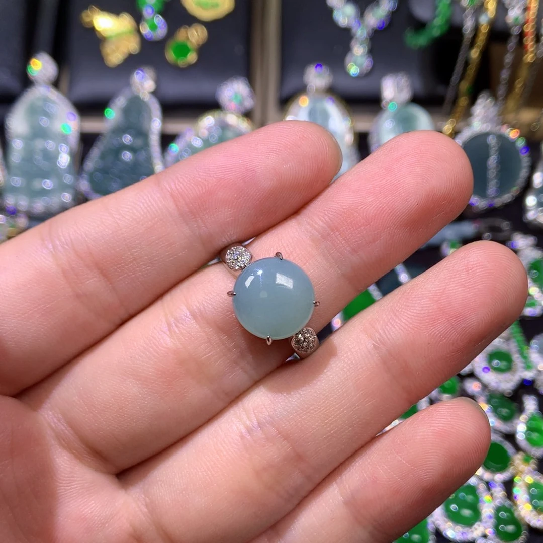 翡翠未镶嵌颈饰7766887777778766