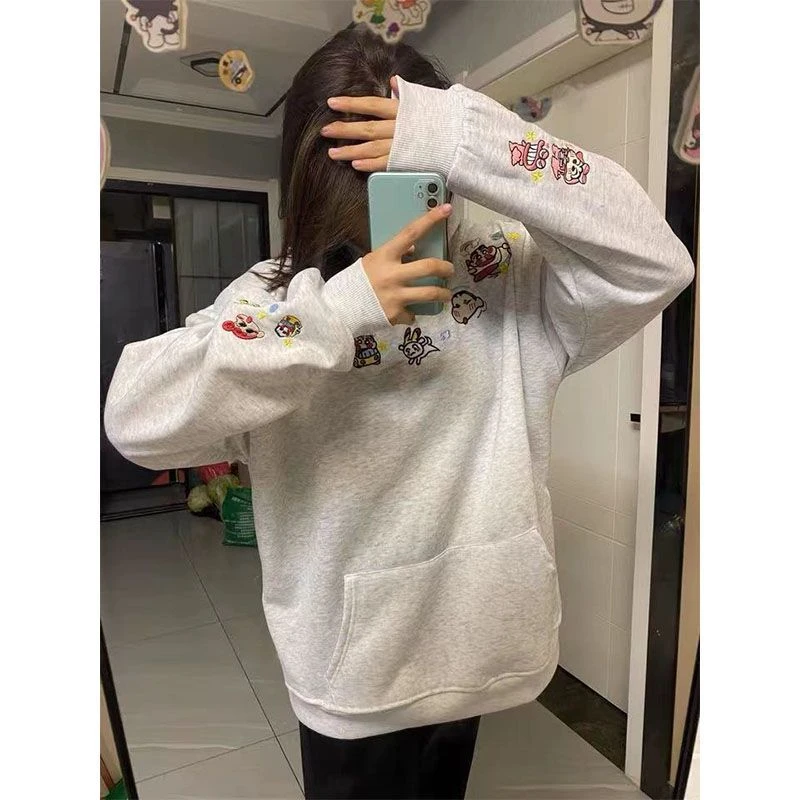 美式复古刺绣小新纽扣连帽卫衣女春秋网红爆款设计感小众减龄上衣