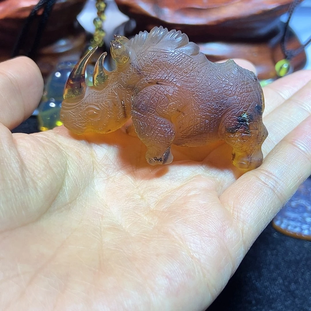 未镶嵌颈饰琥珀缅甸天然琥珀吊坠