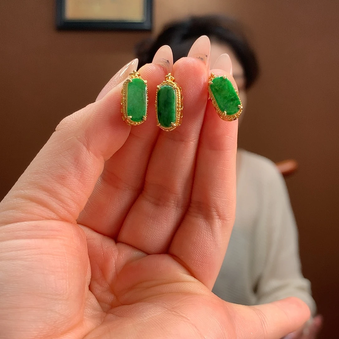 翡翠银S925镶嵌颈饰吊坠多样性发1个