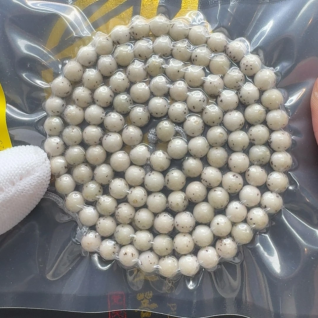 吊坠星月菩提110一物一图冰白通体6圆108