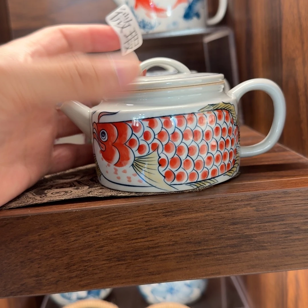 釉下手绘茶具微瑕