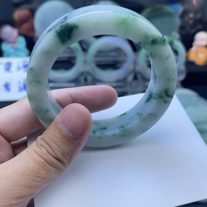 定制翡翠手镯未镶嵌
