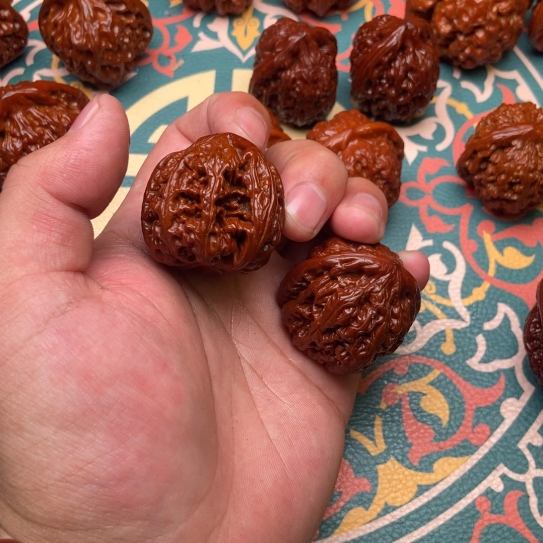 文玩核桃把件白*白007大粗斤