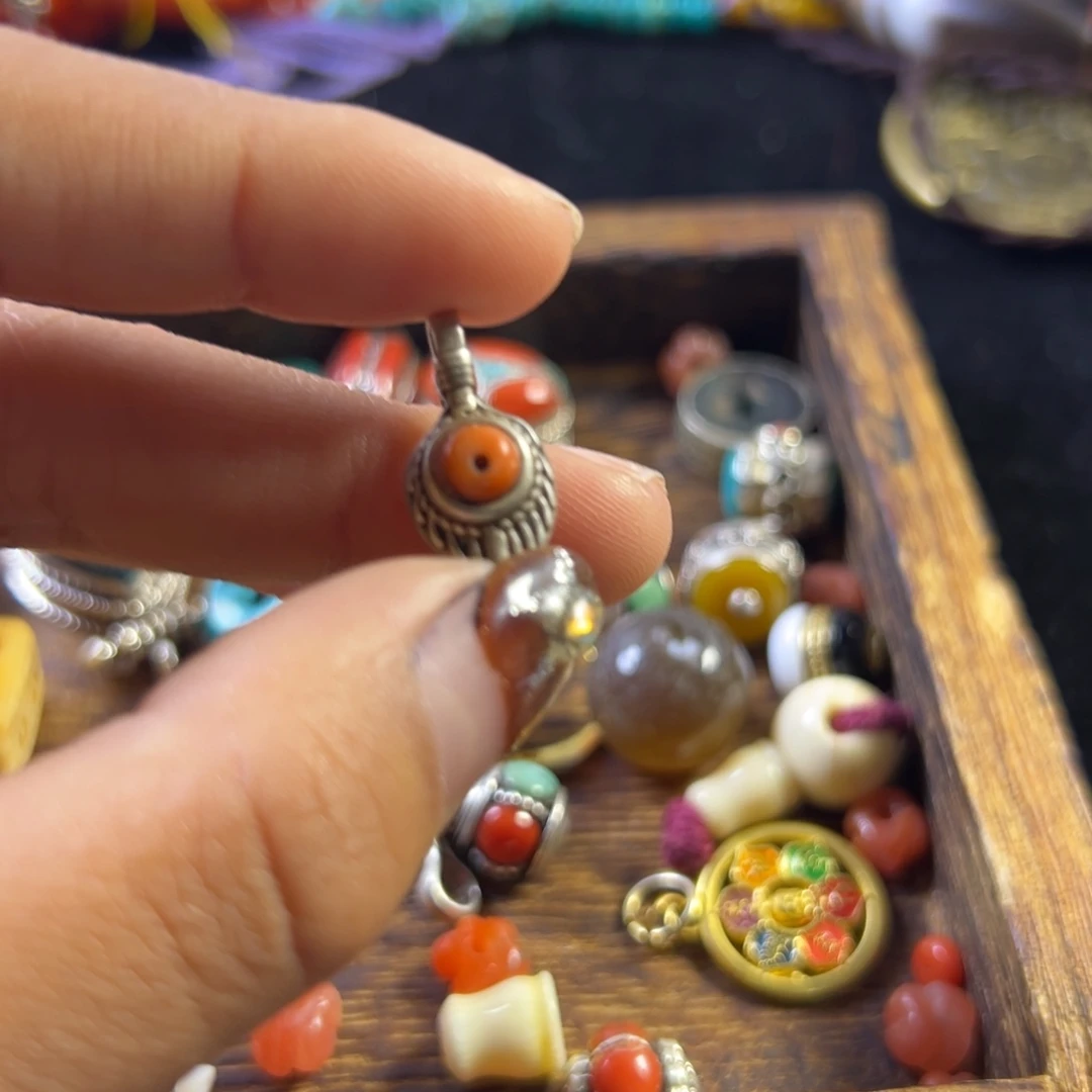 A***C泥塑泥塑也不一定非黑