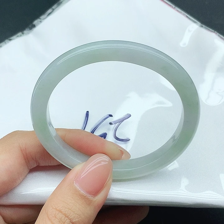 未镶嵌手镯翡翠257