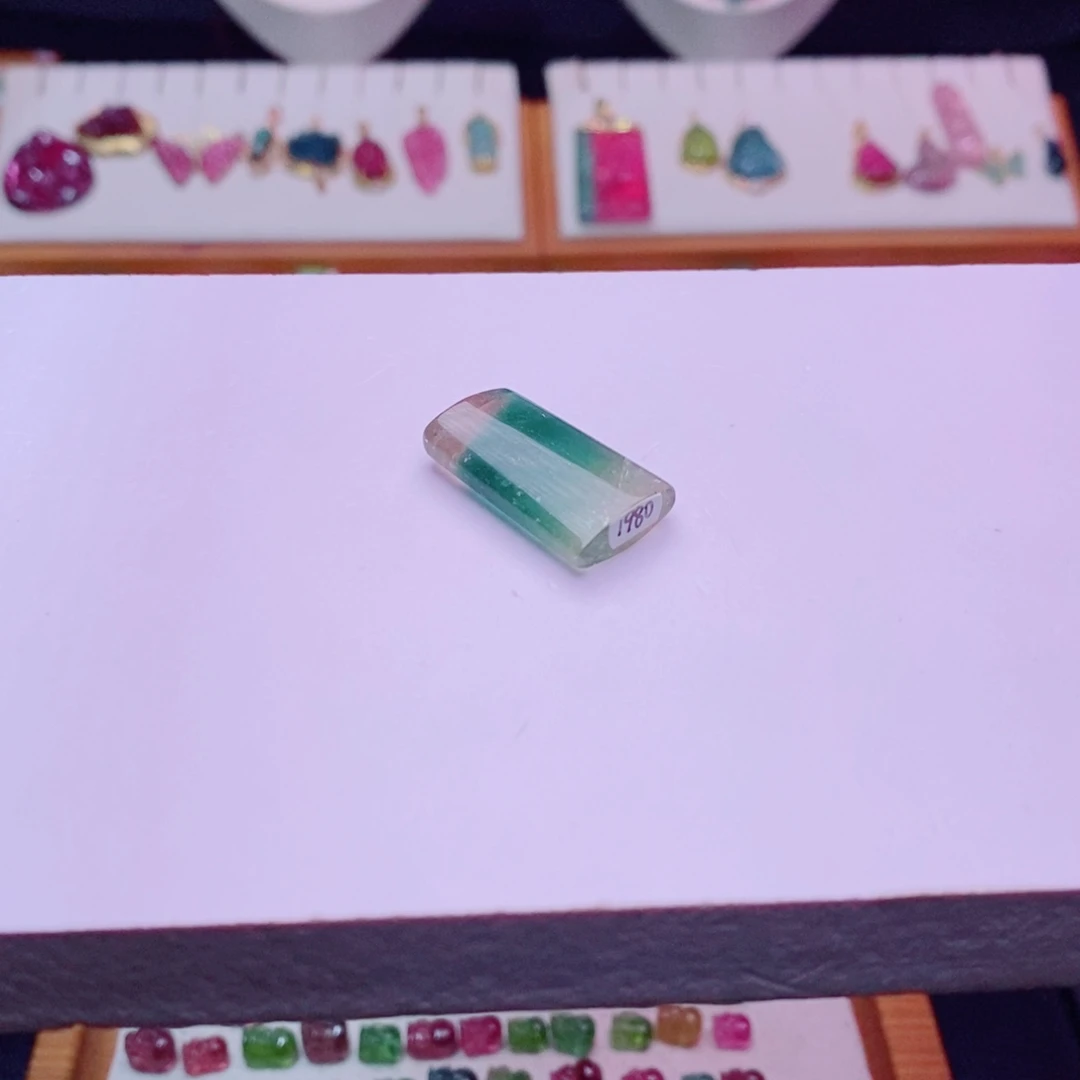 颈饰未镶嵌碧玺西瓜吊牌m