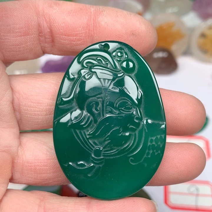 玛瑙/玉髓颈饰未镶嵌小**鱼