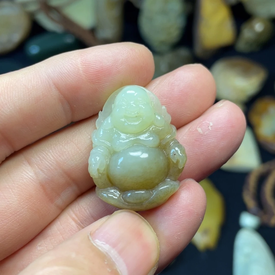 岫岩老玉（透闪石质玉）未镶嵌颈饰