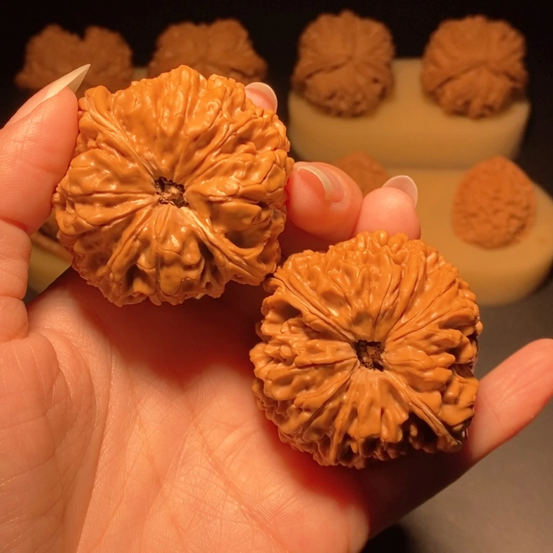 文玩核桃把件灬****.闷墩48