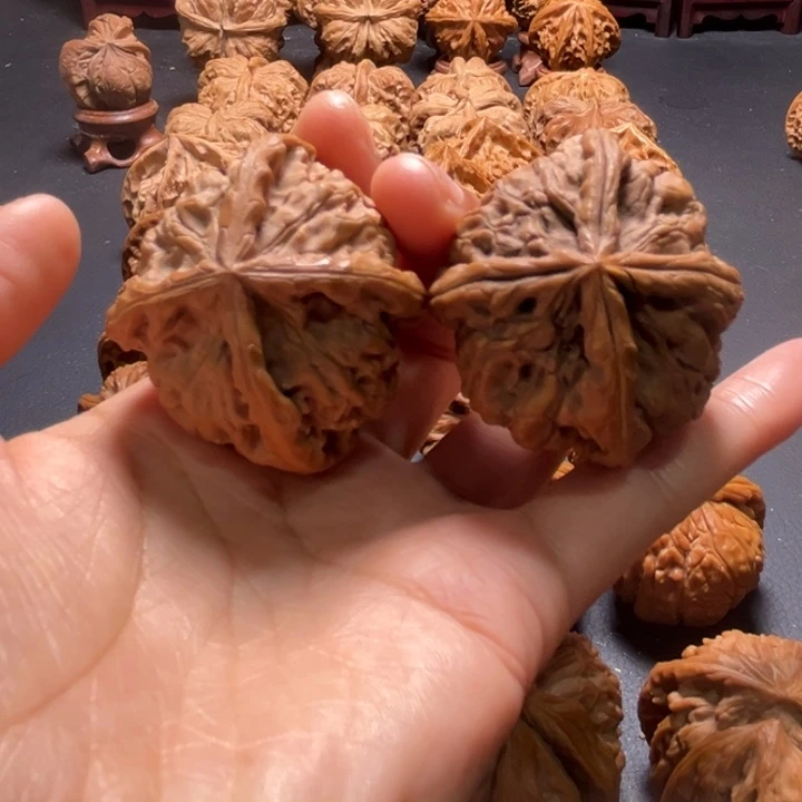 玉玺四棱43尺寸核桃哈哈哈哈哈哈