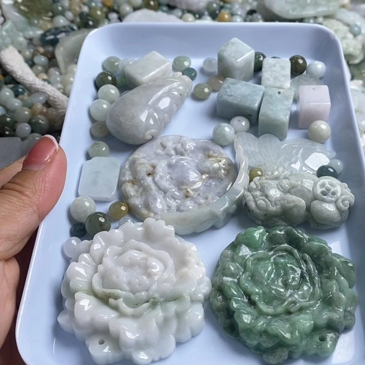 翡翠未镶嵌颈饰明*天然翡翠851