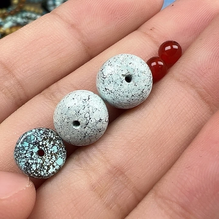 南红玛瑙未镶嵌配饰瑕疵