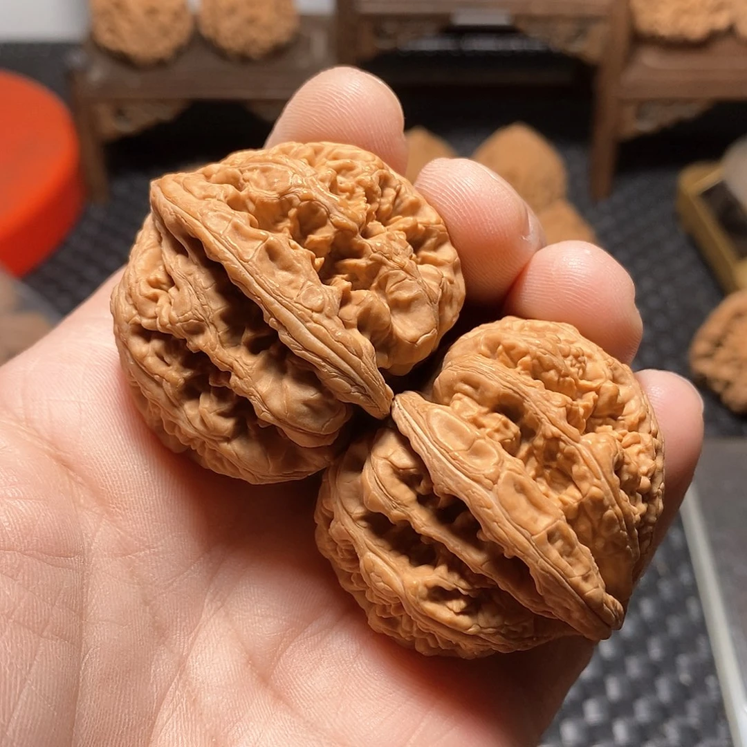 文玩核桃吊坠44尺，粗筋