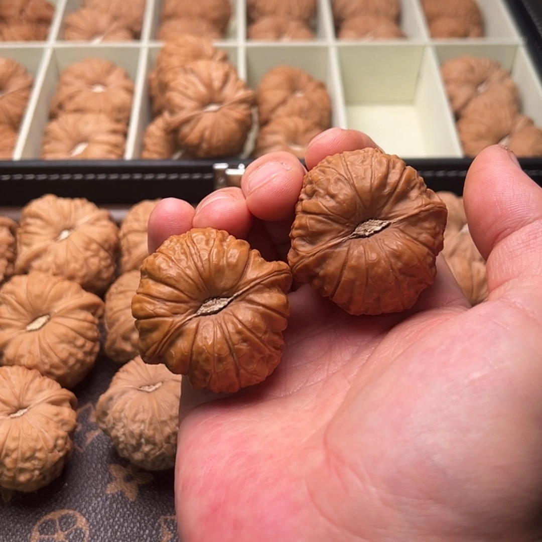 ****吊坠文玩核桃1079 笑脸