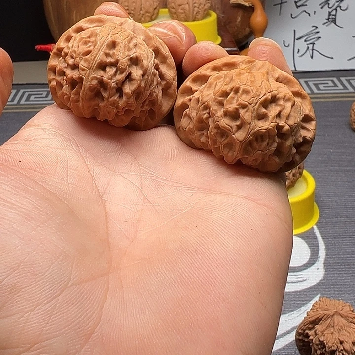 吊坠桃核宫灯全品无修