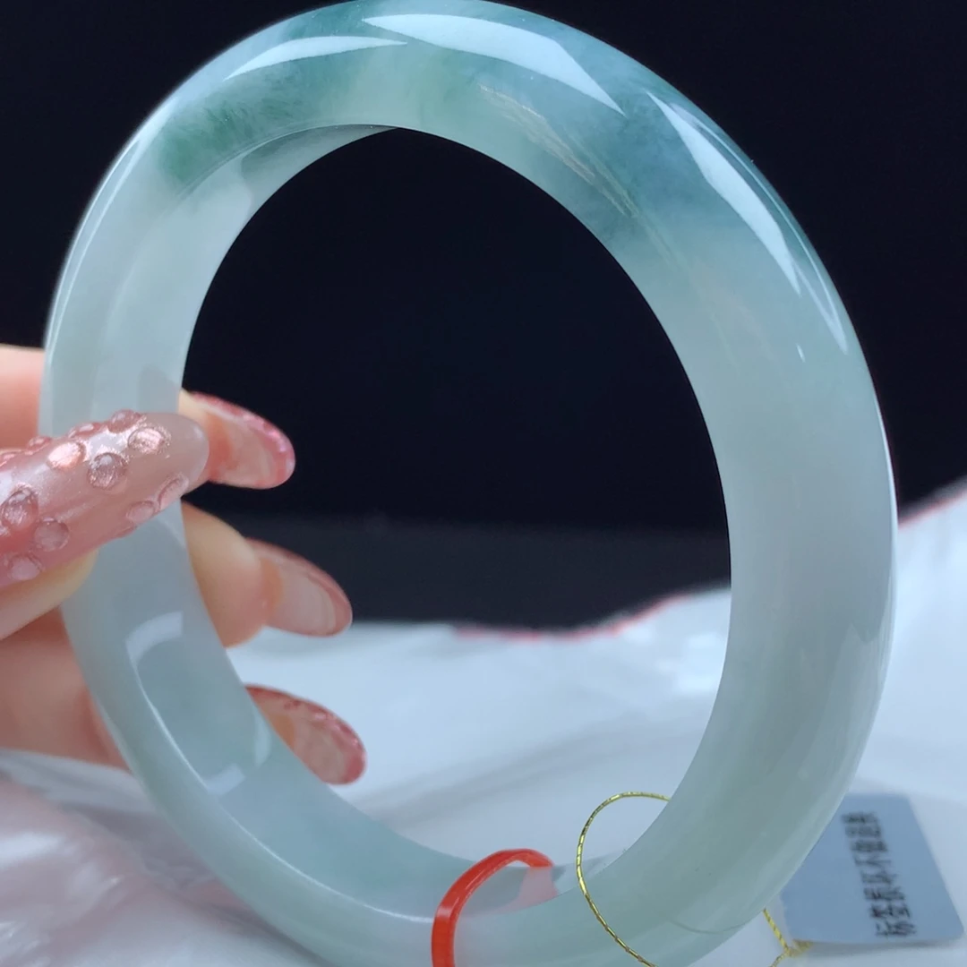 未镶嵌手镯翡翠长****厂114924，