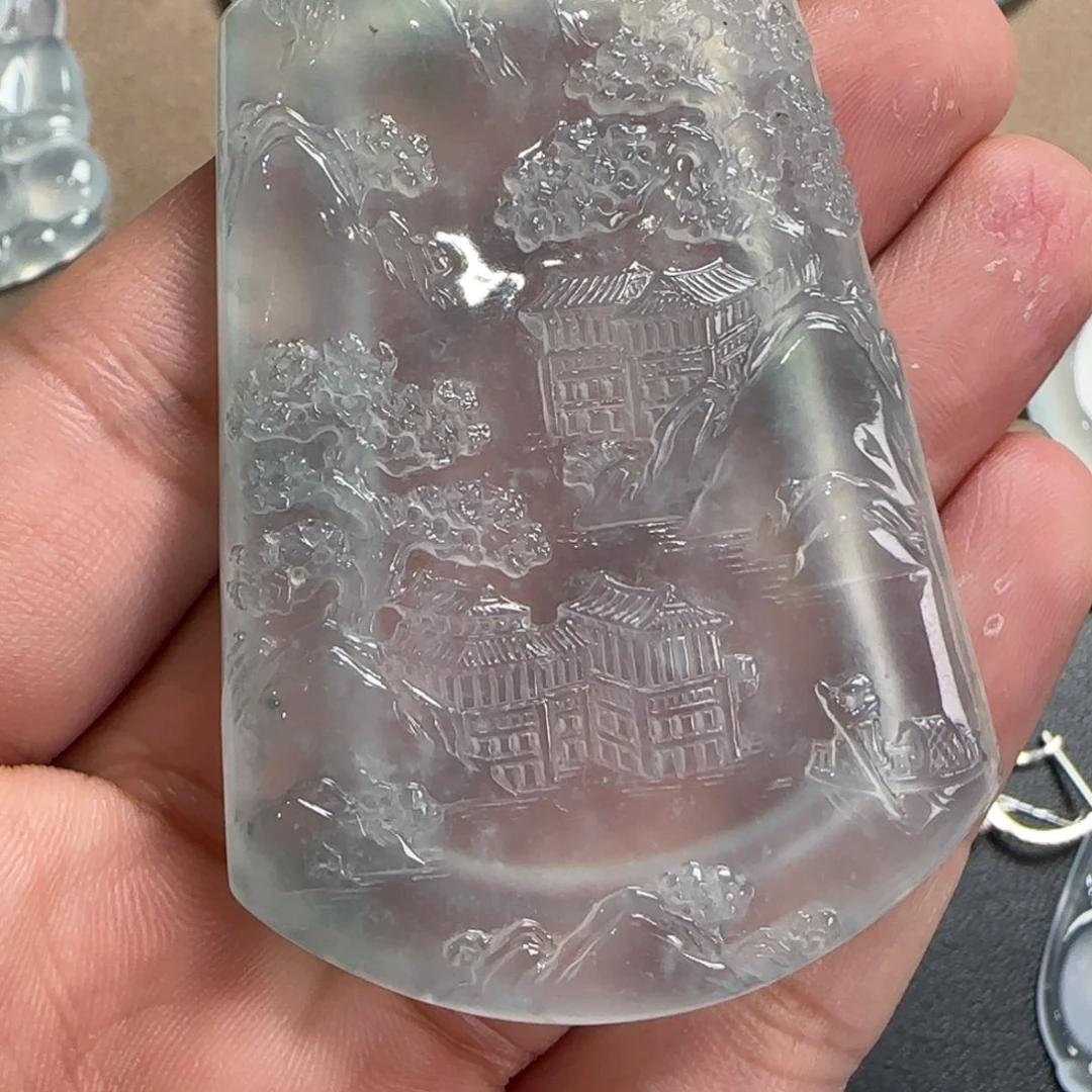 翡翠未镶嵌颈饰