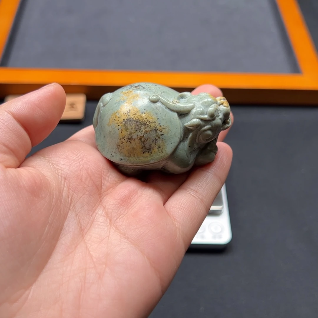 岫岩河磨玉（透闪石质玉）颈饰未镶嵌畢