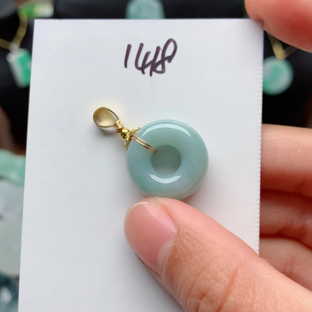 翡翠颈饰合金吊坠