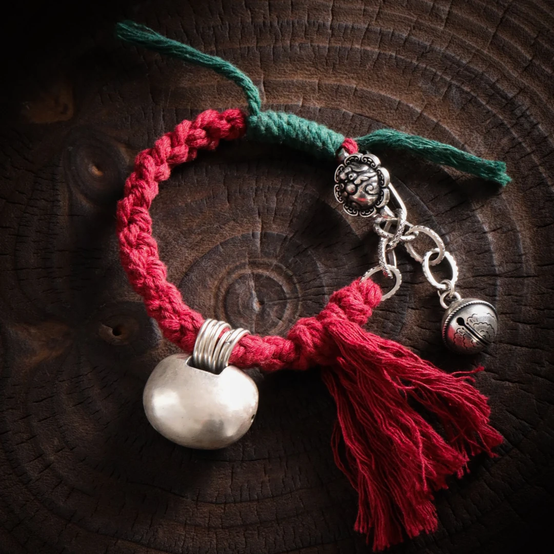 足银手链 <大头姐>S10030 大锁包吞米兽铃铛红绳编织手链