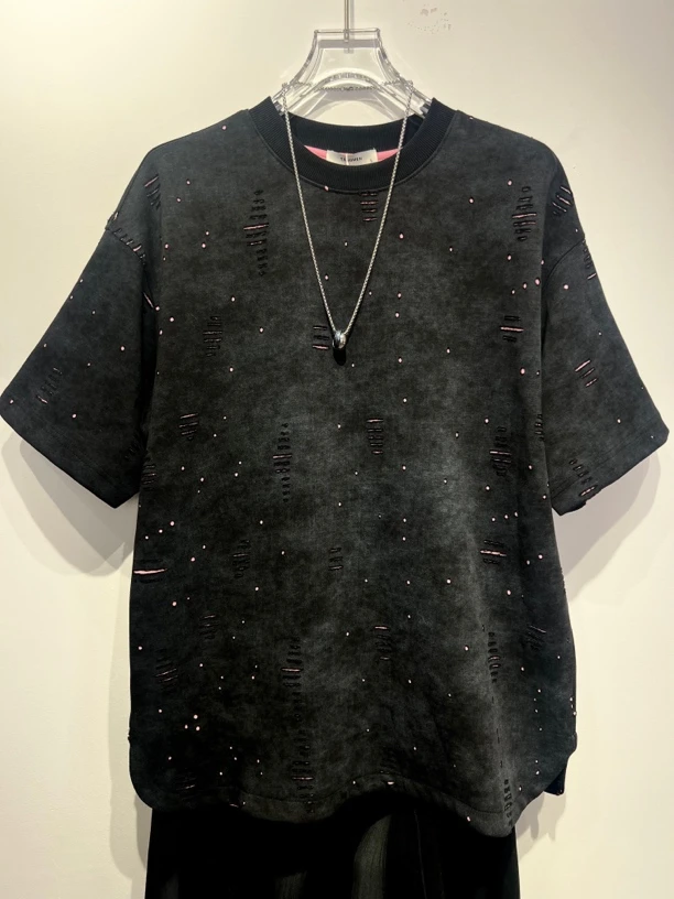 新款潮流百搭男女圆领短袖宽松扎染破洞设计款T恤上衣