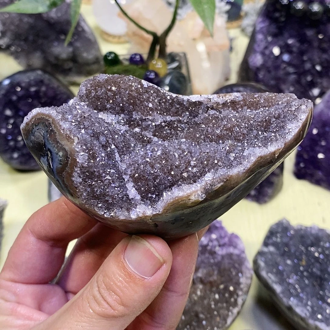 未镶嵌珠宝半成品水晶?****?