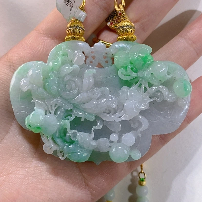 【闪购商品】翡翠未镶嵌颈饰吊坠