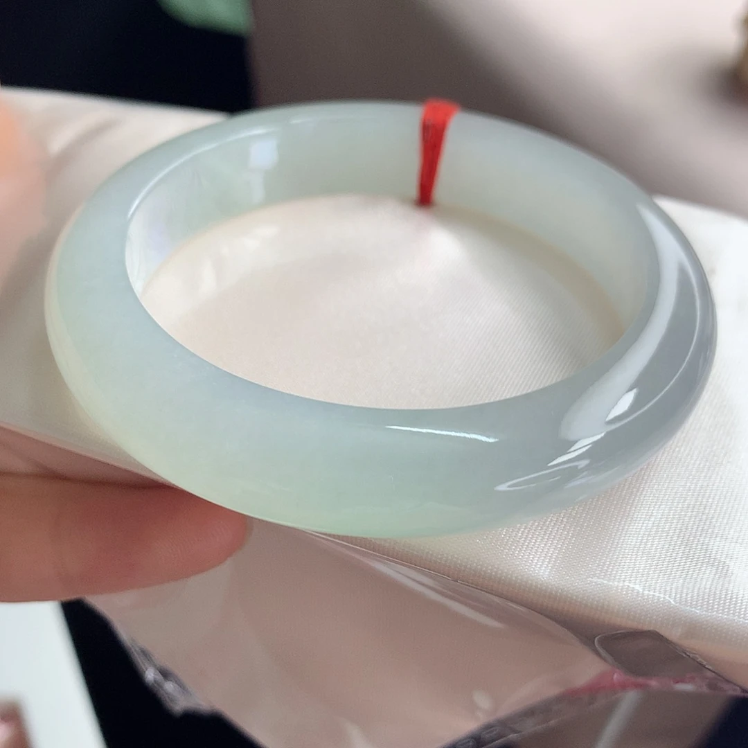 未镶嵌手镯翡翠，67号