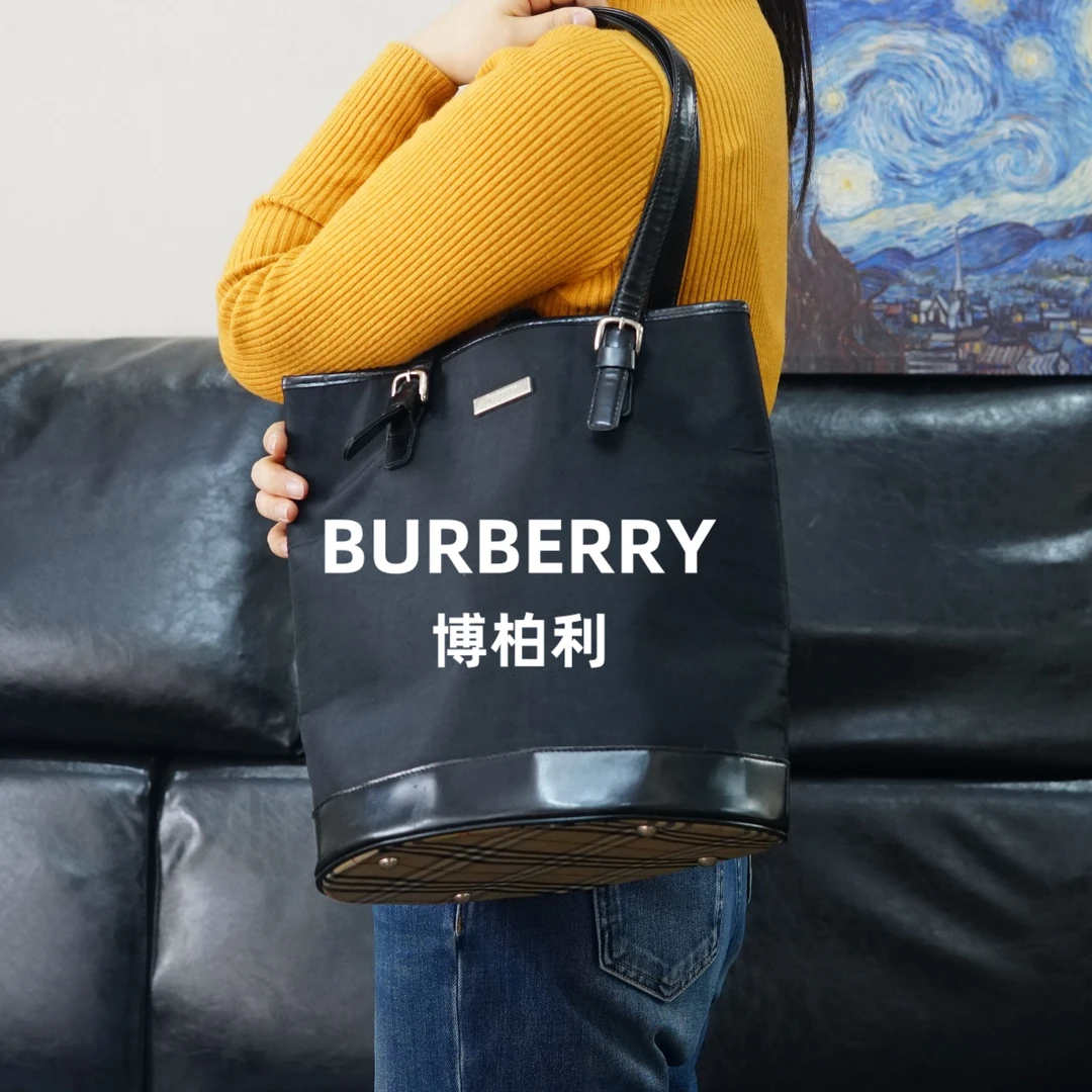 95新 BURBERRY/博柏利 巴宝莉/黑色单肩包/JJ01610618/0618