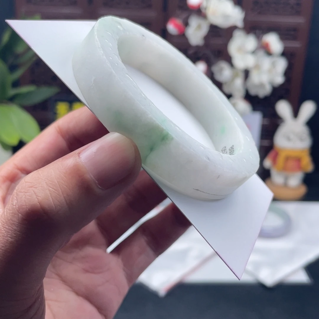 定制翡翠未镶嵌翡翠手镯定制