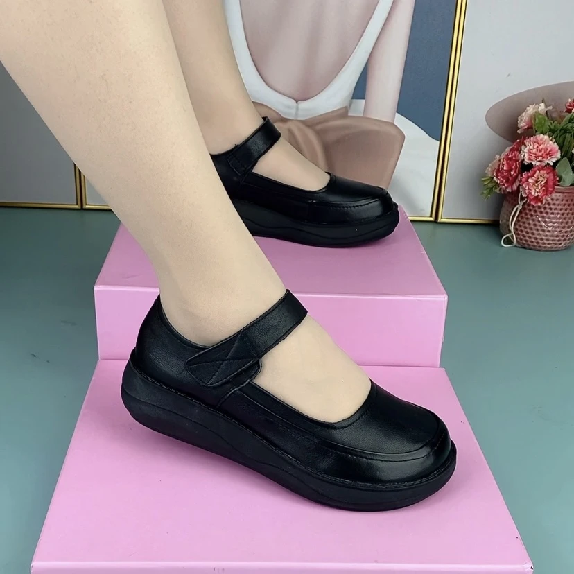 86021超软一字带浅口平底四季妈妈鞋小皮鞋单鞋