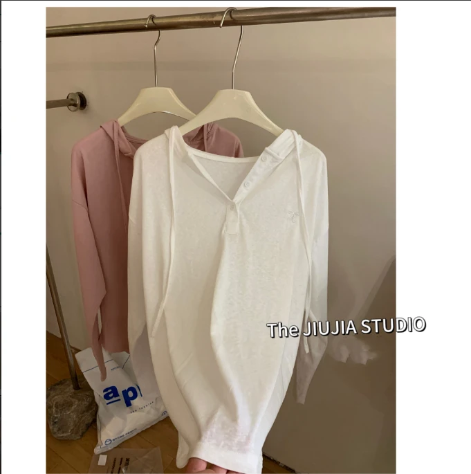 九佳 设计师款INS风夏防晒薄款绣蝴蝶帽衫休闲外套