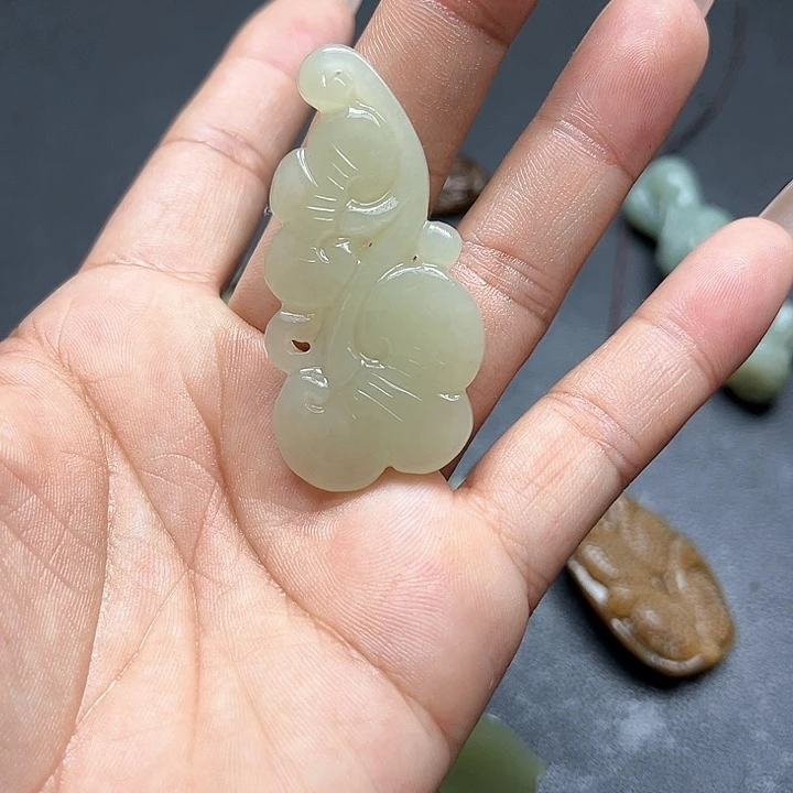 【闪购商品】和田玉未镶嵌颈饰