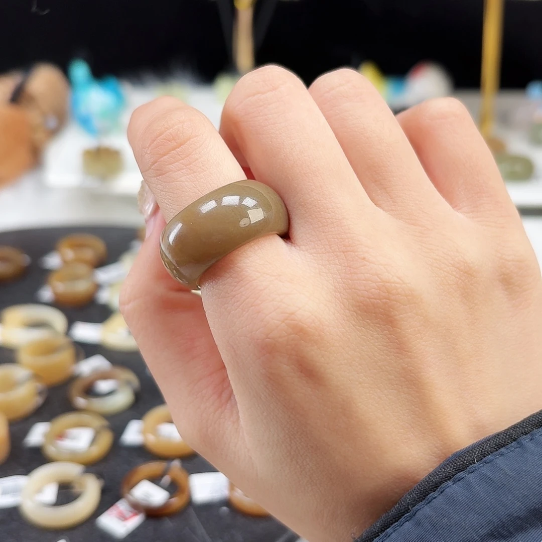 和田玉未镶嵌戒指P44浓糖墩墩17.4不退换