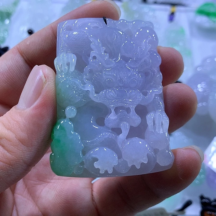 翡翠未镶嵌颈饰天然翡翠A货吊坠