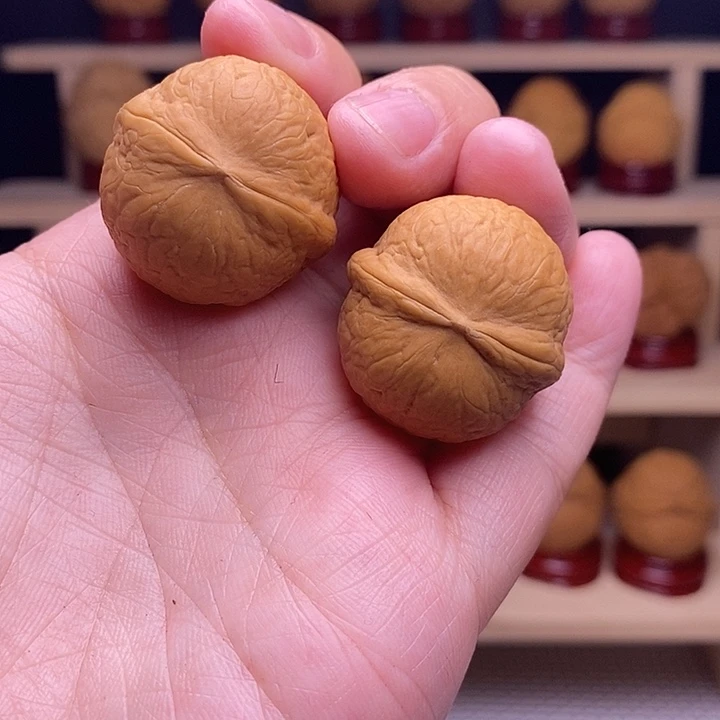 文玩核桃把件小晶玉20