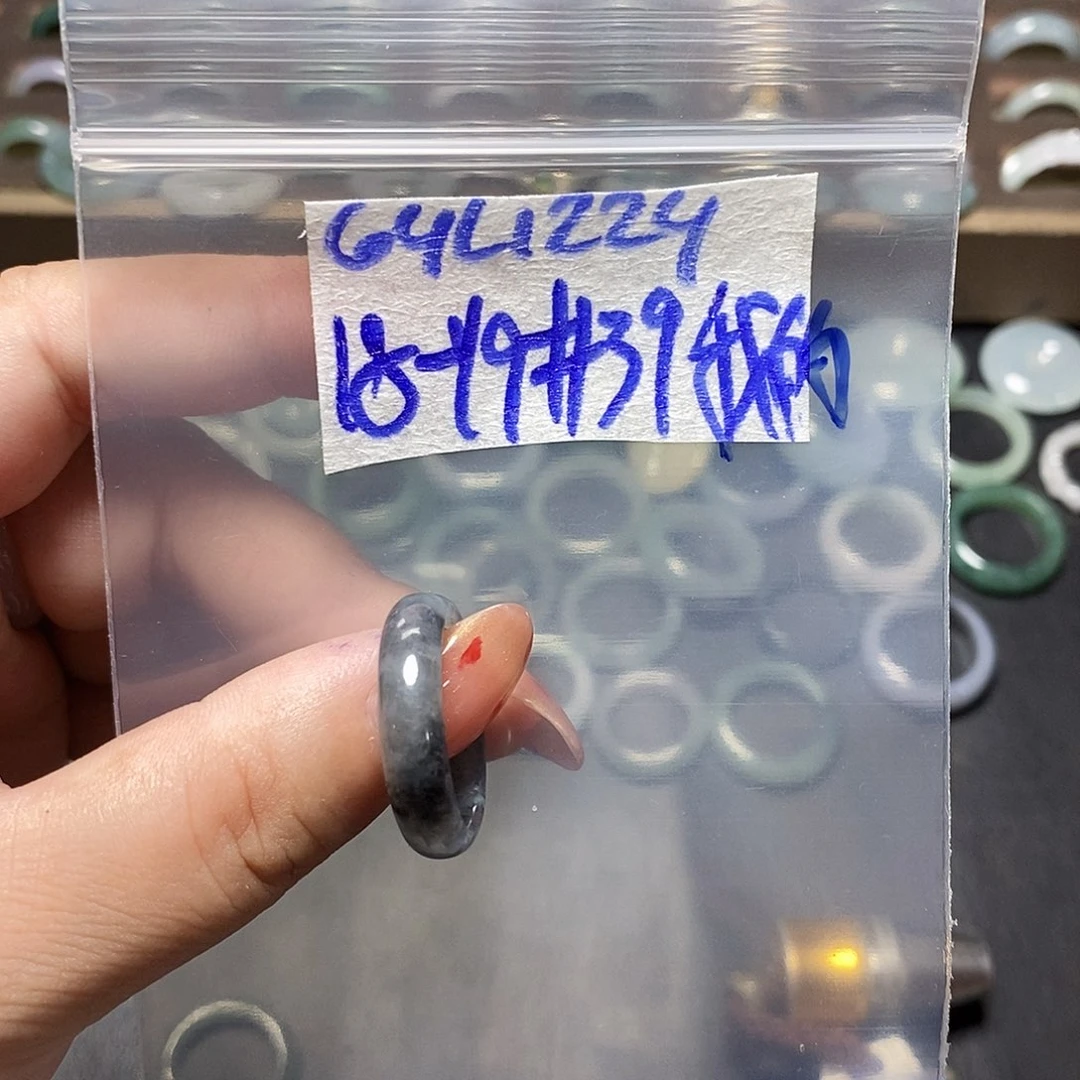 未镶嵌定制翡翠我****俊