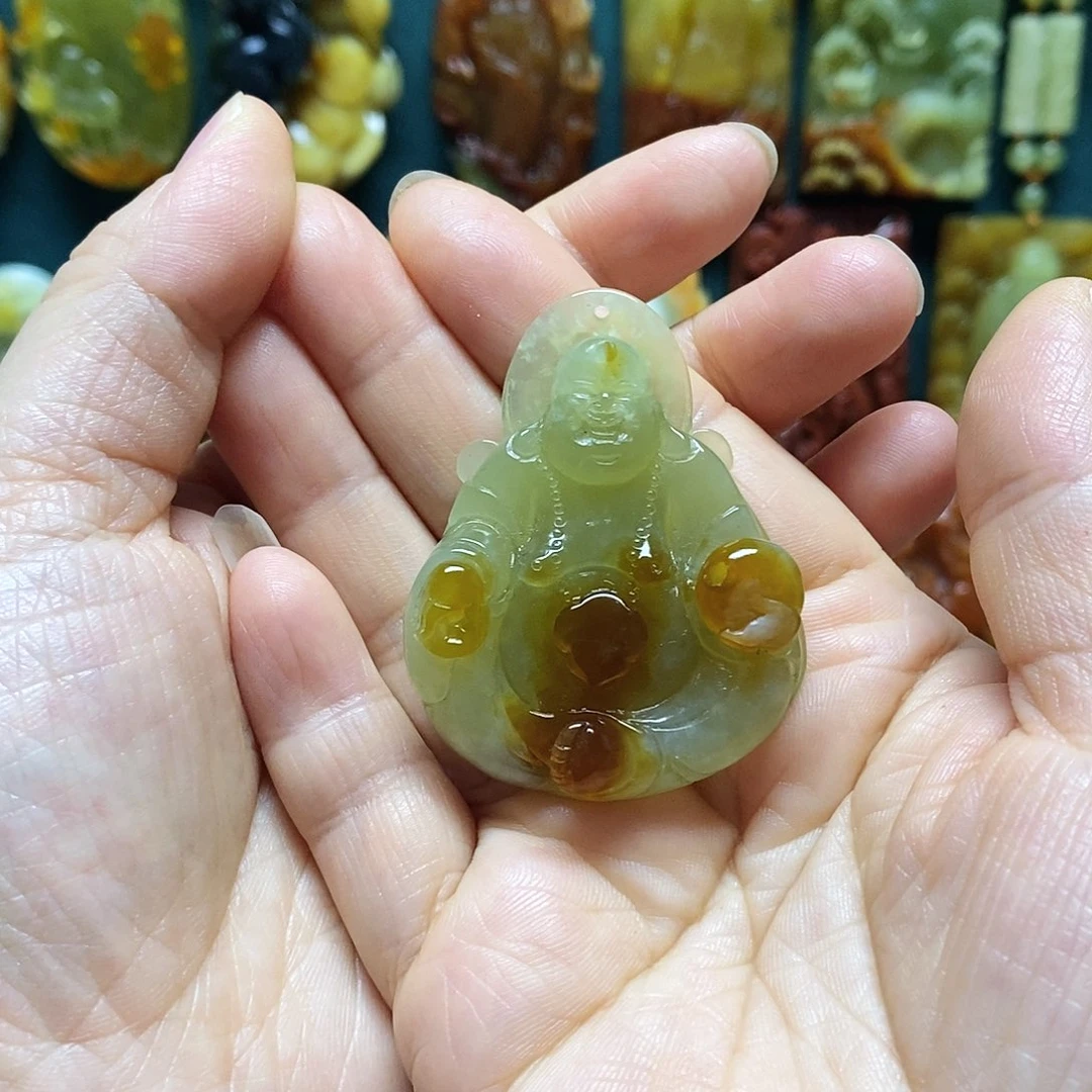 岫玉未镶嵌吊坠(赠链)