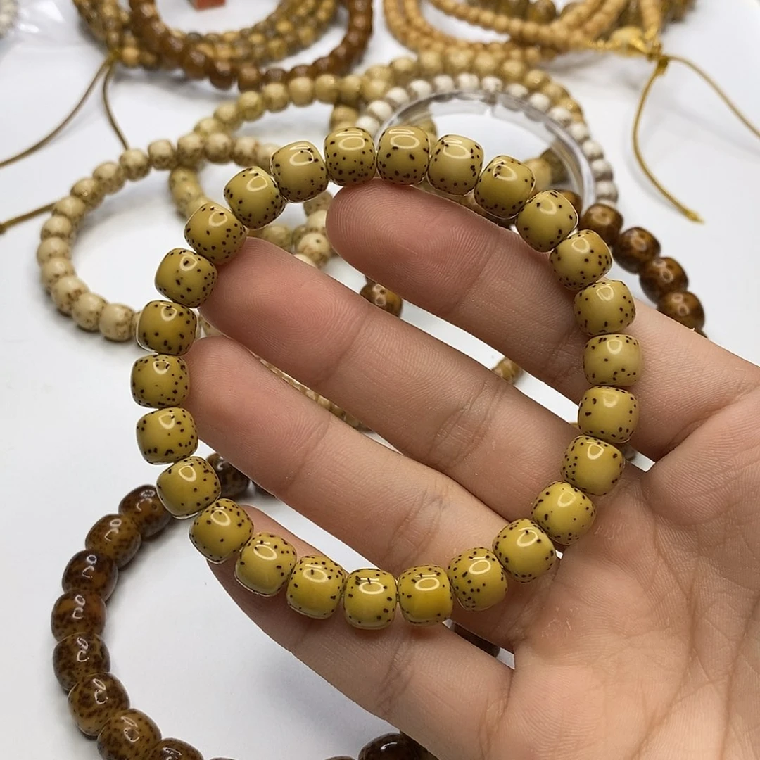 星月菩提手串陈*仔9-8。