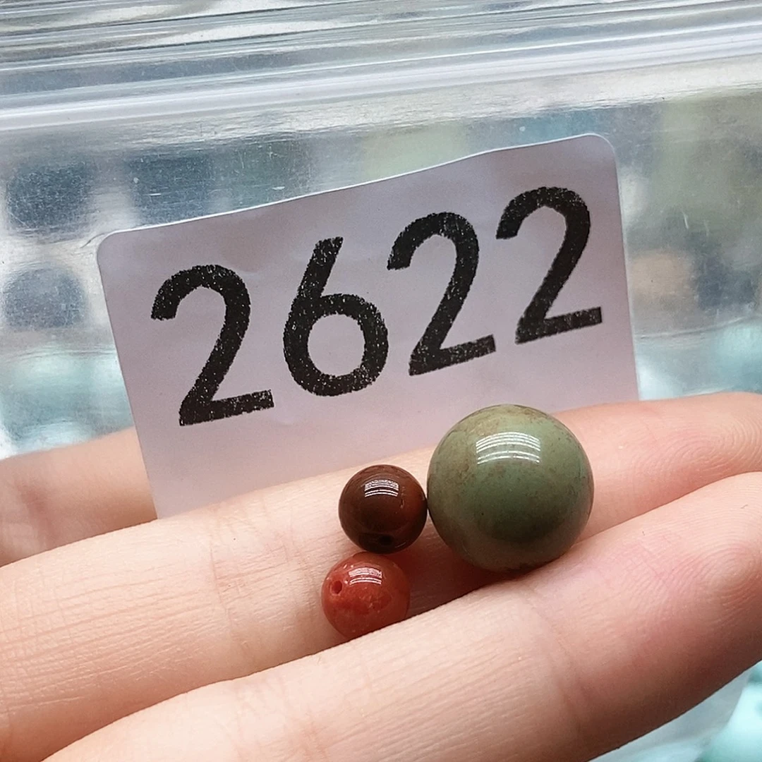 颈饰未镶嵌南红玛瑙