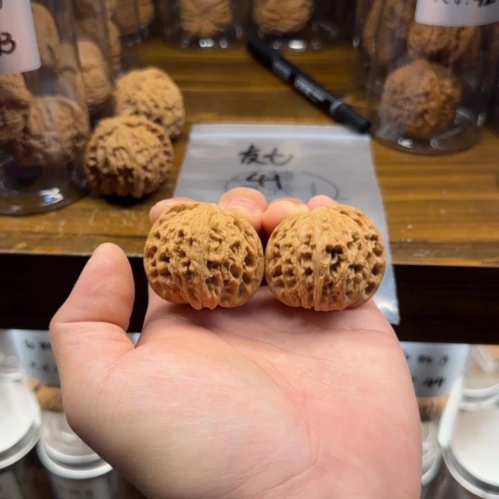 ****七文玩核桃把件磨盘全品无修福利