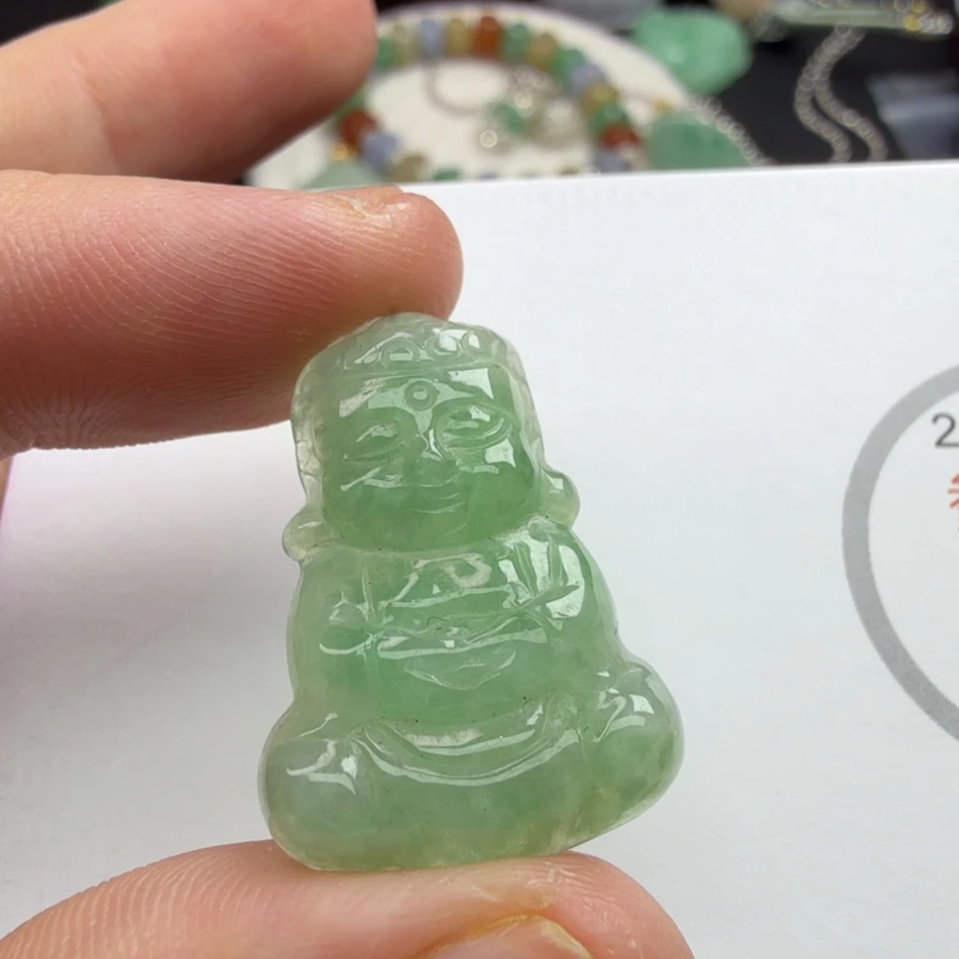 翡翠未镶嵌颈饰70