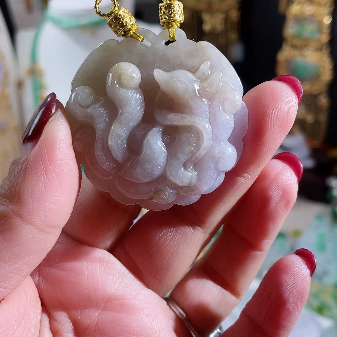 翡翠颈饰未镶嵌翡翠狐