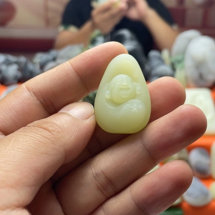 未镶嵌和田玉挂件