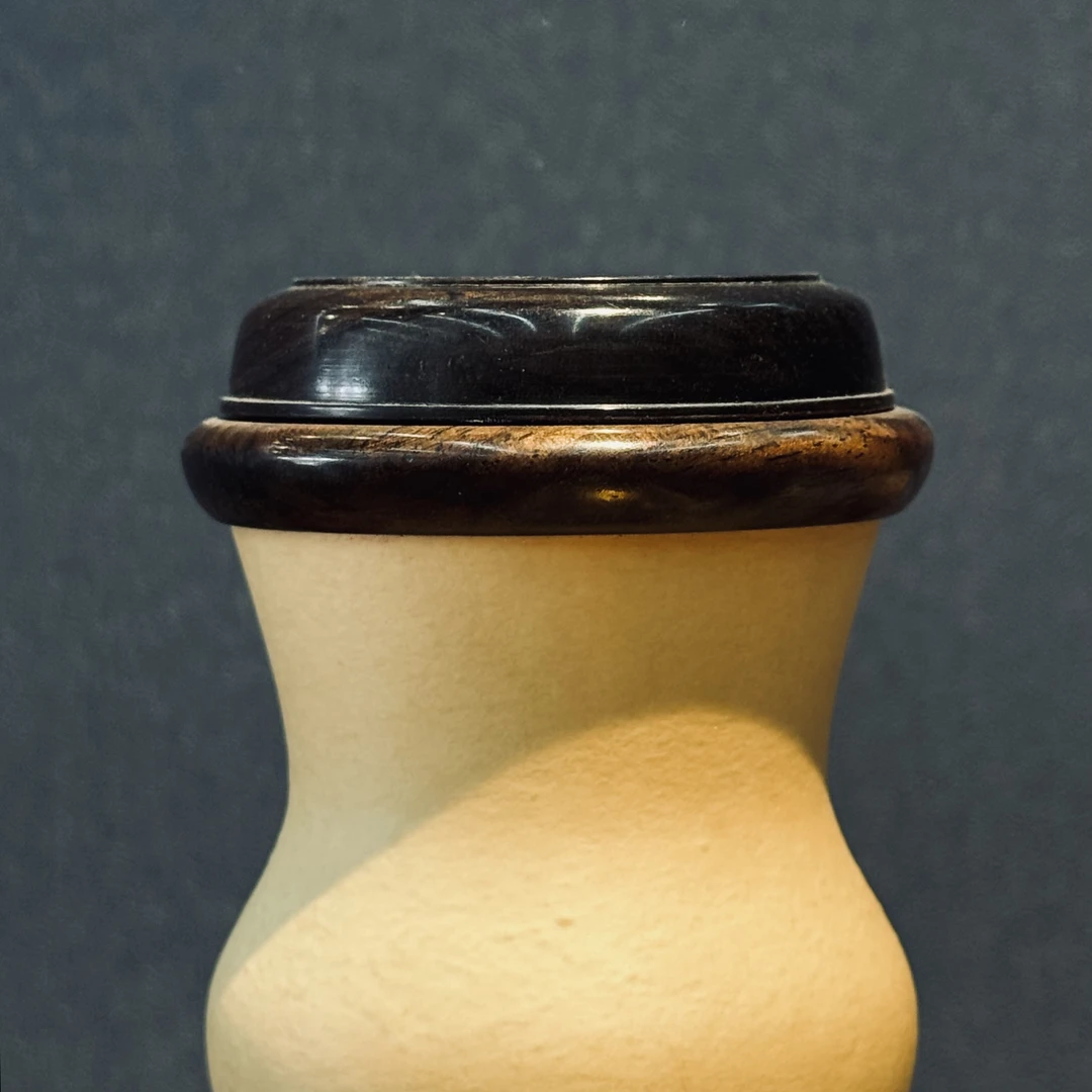 黑白虫矮身器型口盖萌芯硬木材质款