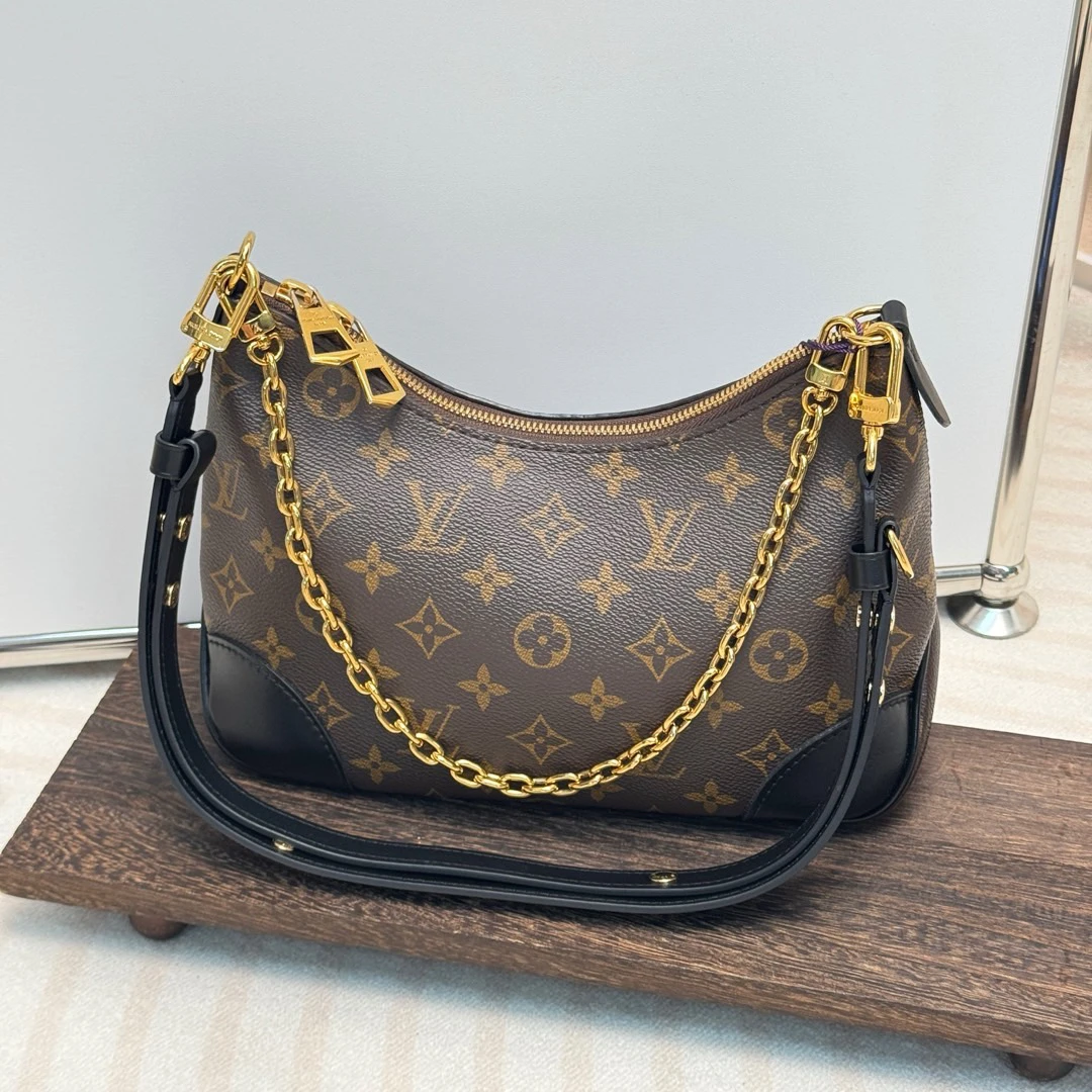 95新 LouisVuitton/路易威登 Lv 老花 黑牛角/677175328